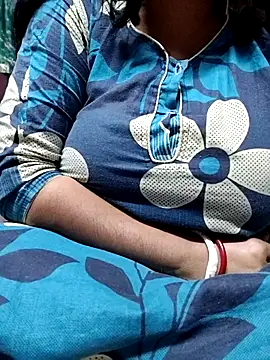 BERRY 00 online show from 11.28.25