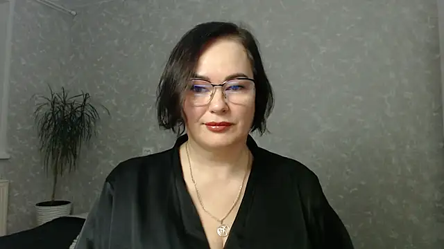 Snapshot of Nora_Star chatting on 09.10.25 Nora Star online show from 09.10.25