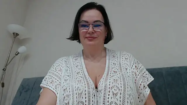 Snapshot of Nora_Star chatting on 10.15.25 Nora Star online show from 10.15.25