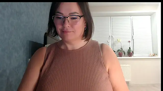 Nora Star online show from 03.31.26