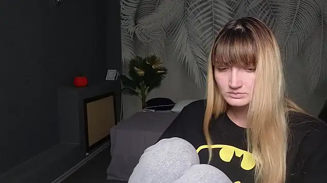 Nika Kitten online show from 11.28.25