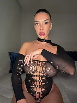 krissiswrld- online show from 04.07.26