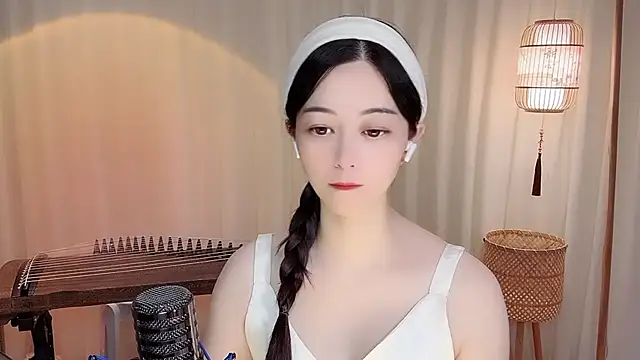 Snapshot of Tian-xin-999 chatting on 06.24.26 Tian-xin-999 online show from 06.24.26