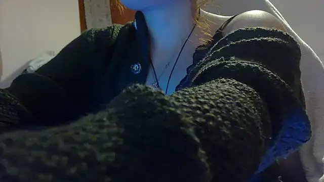 Snapshot of Psychosweety chatting on 11.21.25 Psychosweety online show from 11.21.25