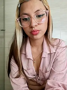 little mavi online show from 11.06.25