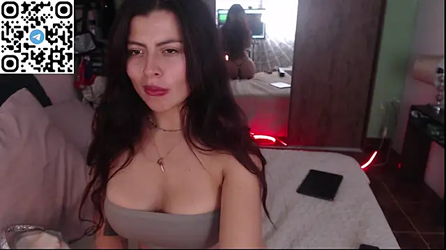 Angie nova online show from 09.15.25