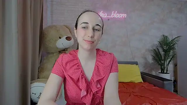 Anika bloom online show from 03.23.25