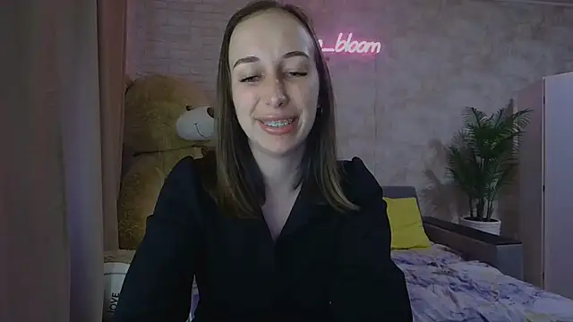 Anika bloom online show from 09.16.25