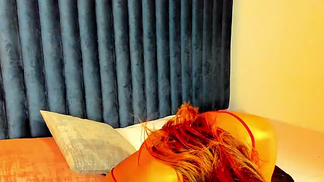Lily Miiller online show from 01.14.25