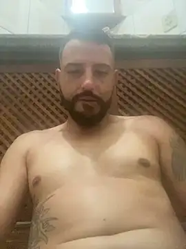 P4uzud4O online show from 01.30.25