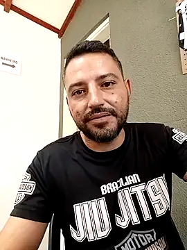 P4uzud4O online show from 03.21.26