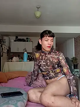 Snapshot of LaCristinatrans chatting on 09.25.25 LaCristinatrans online show from 09.25.25