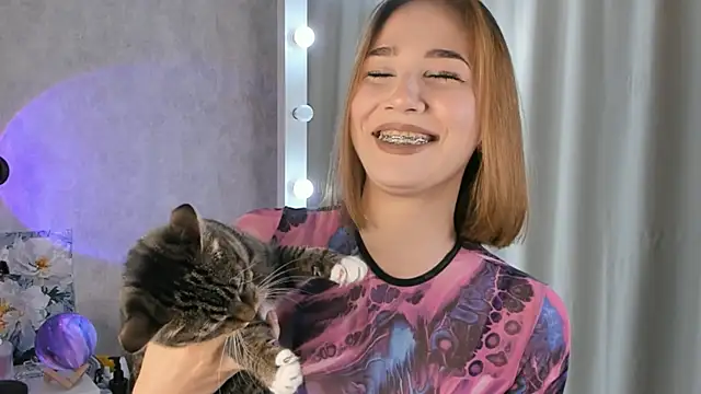 Tate Angel online show from 09.19.25