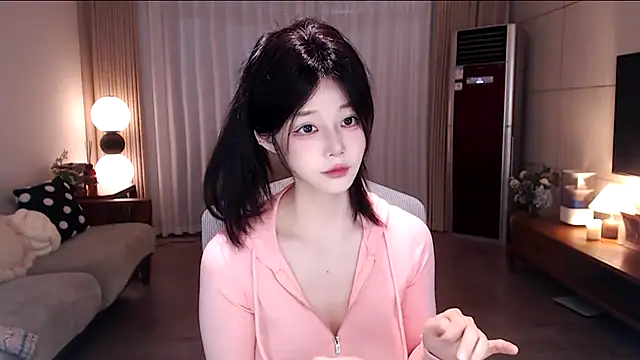 sweateanv  online show from 03.23.26