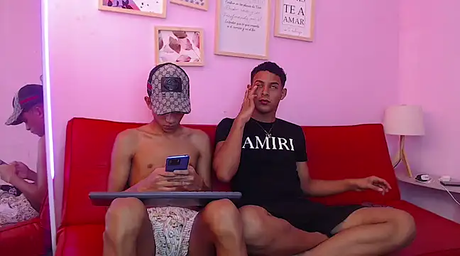 SEXY BOYS HELL online show from 01.28.25