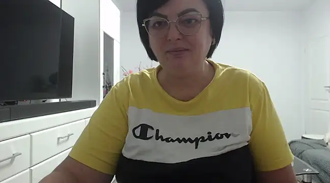 Amandamuller1982 online show from 12.10.24