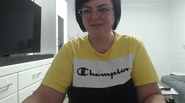 Amandamuller1982 online show from 12.10.24
