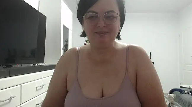 Amandamuller1982 online show from 12.23.24