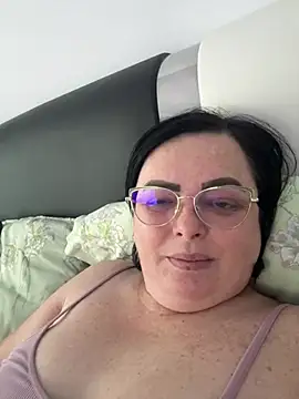 Amandamuller1982 online show from 12.29.24