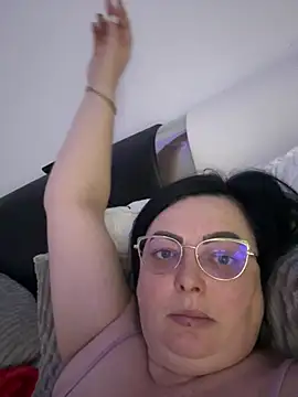 Amandamuller1982 online show from 01.20.25