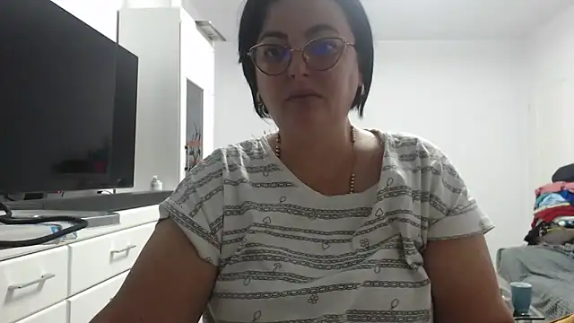 Snapshot of Amandamuller1982 chatting on 10.04.25 Amandamuller1982 online show from 10.04.25