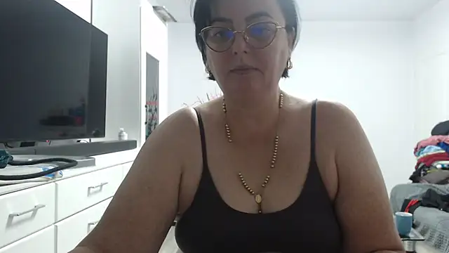 Snapshot of Amandamuller1982 chatting on 10.05.25 Amandamuller1982 online show from 10.05.25