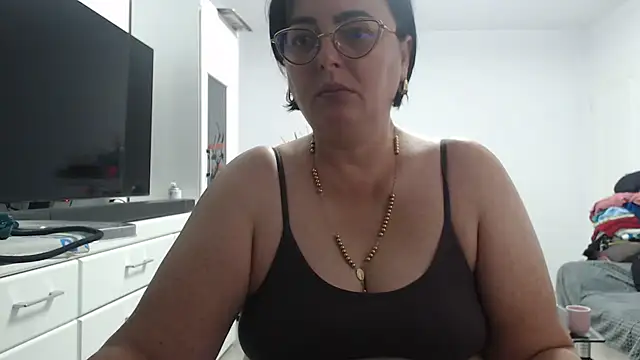 Snapshot of Amandamuller1982 chatting on 10.06.25 Amandamuller1982 online show from 10.06.25