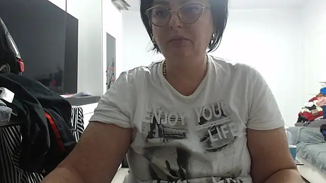 Snapshot of Amandamuller1982 chatting on 10.26.25 Amandamuller1982 online show from 10.26.25