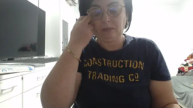 Snapshot of Amandamuller1982 chatting on 11.04.25 Amandamuller1982 online show from 11.04.25