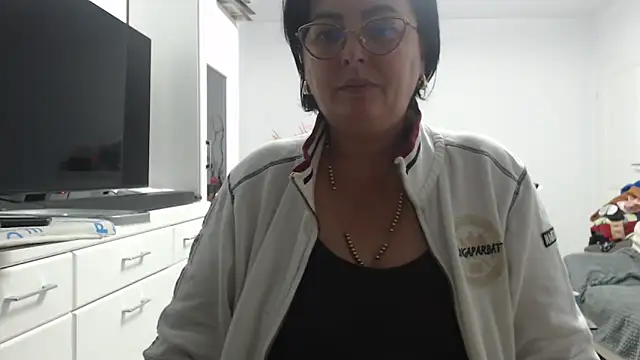 Snapshot of Amandamuller1982 chatting on 11.07.25 Amandamuller1982 online show from 11.07.25