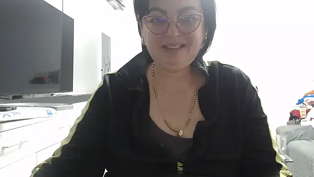 Snapshot of Amandamuller1982 chatting on 11.09.25 Amandamuller1982 online show from 11.09.25