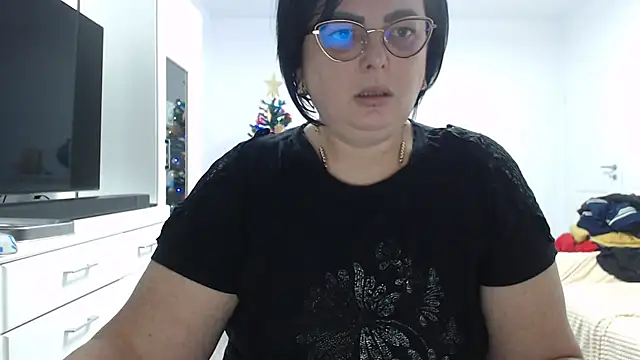 Amandamuller1982 online show from 12.15.25