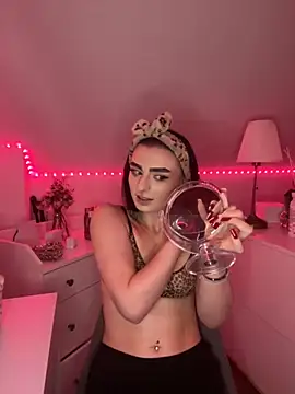 AdelinaAlia online show from 10.25.25