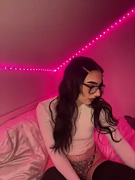 AdelinaAlia online show from 12.03.25