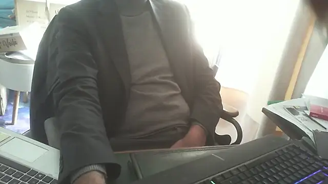 Snapshot of shyfrenchcock1 chatting on 03.03.26 shyfrenchcock1 online show from 03.03.26