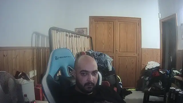 Snapshot of chicomallorca96 chatting on 10.13.25 chicomallorca96 online show from 10.13.25