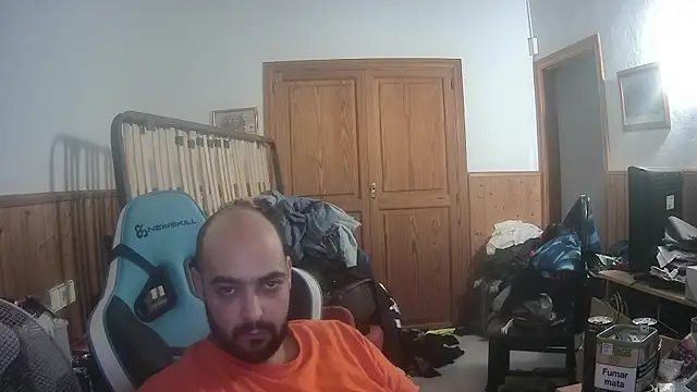 Snapshot of chicomallorca96 chatting on 10.19.25 chicomallorca96 online show from 10.19.25