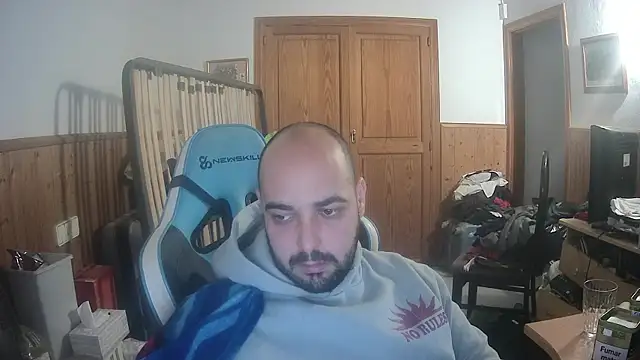 Snapshot of chicomallorca96 chatting on 12.01.25 chicomallorca96 online show from 12.01.25