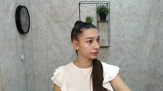 KarolinaRosse  online show from 01.03.25