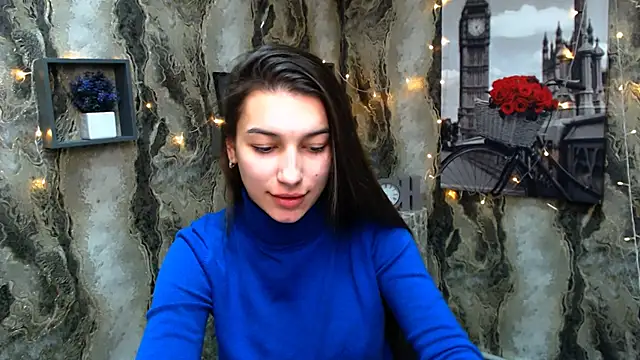 KarolinaRosse  online show from 01.06.25