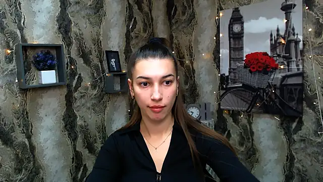 KarolinaRosse  online show from 01.08.25