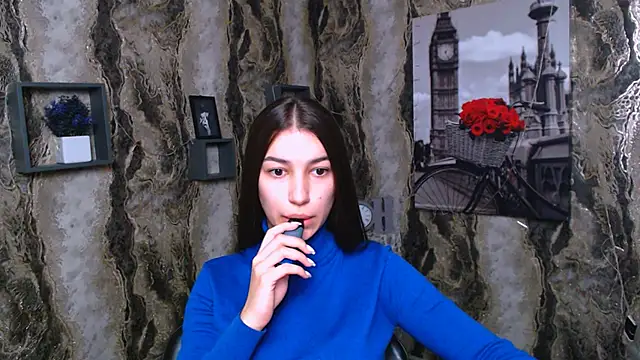 KarolinaRosse  online show from 01.10.25