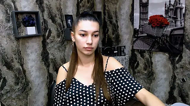 KarolinaRosse  online show from 01.13.25