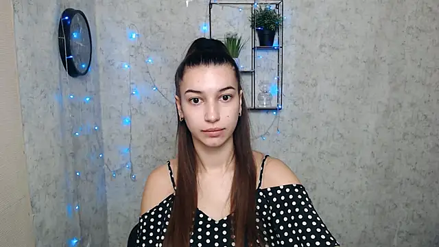 KarolinaRosse  online show from 01.14.25