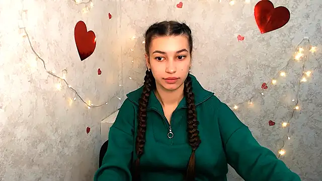 KarolinaRosse  online show from 02.24.25