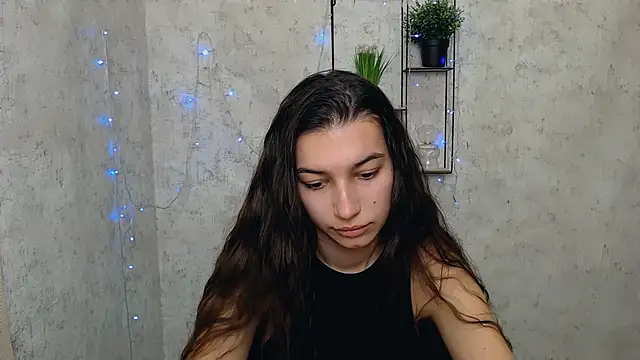 KarolinaRosse  online show from 02.26.25