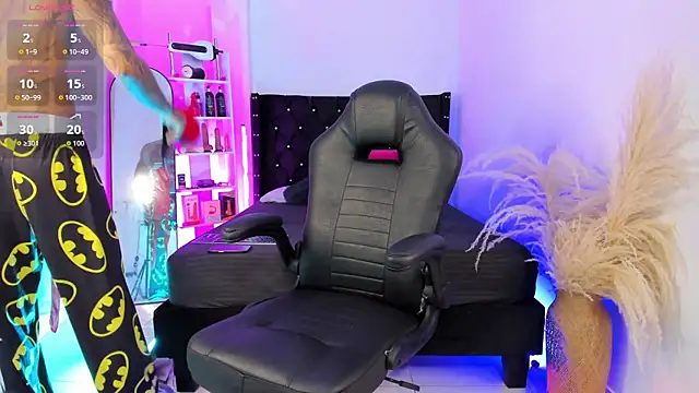 Duriel  online show from 11.05.25