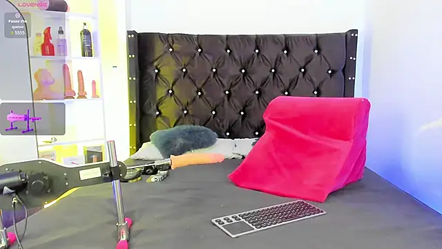 Duriel  online show from 11.09.25