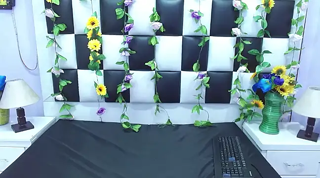 Morgana Smit online show from 02.06.25