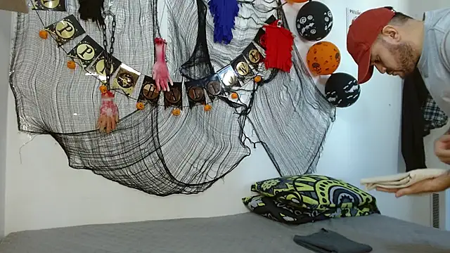 Snapshot of fetish_padrino chatting on 10.17.25 fetish padrino online show from 10.17.25